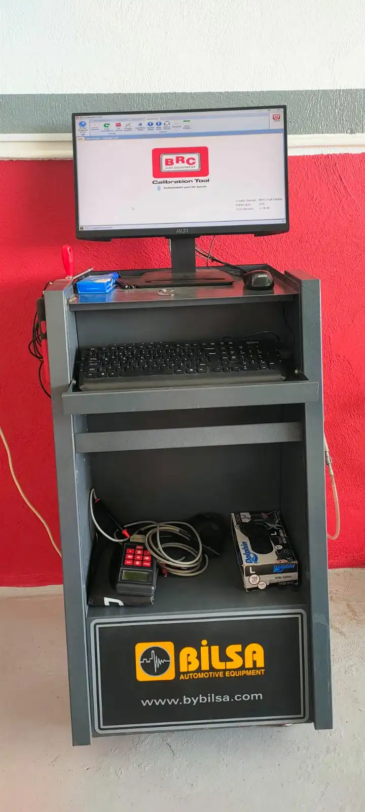 My Otomotiv servis ekipmanları ve çalışma alanı